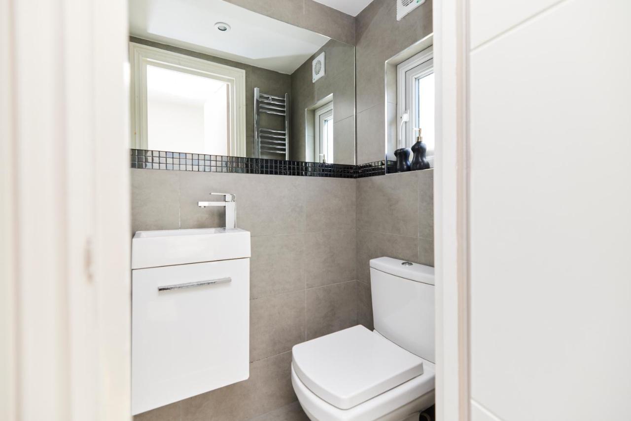 דירות לונדון The Kilburn Crib - Stunning 3Bdr Flat מראה חיצוני תמונה