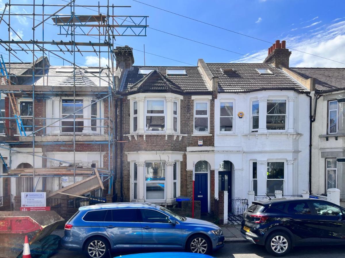 דירות לונדון The Kilburn Crib - Stunning 3Bdr Flat מראה חיצוני תמונה